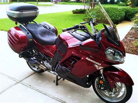 95) provides extra long-haul comfort and has a special cover that resists heat absorption on hot, sunny days. . Kawasaki concours colors by year